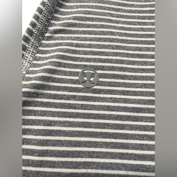 Lululemon Awesoma Henley Hyper Stripe Heathered Slate Ghost Size 4 - Picture 6 of 8